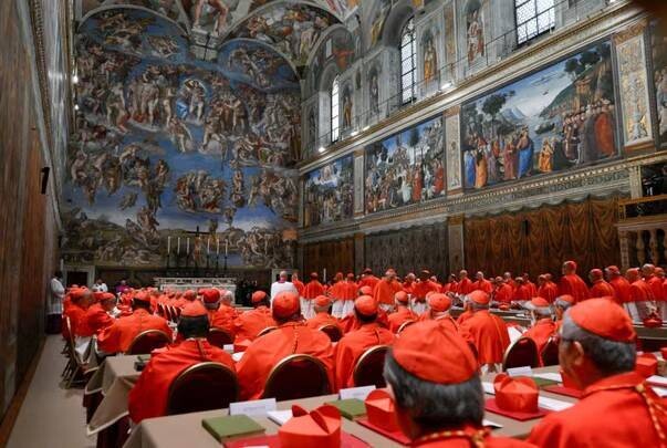 First Day of Vatican Conclave Ends Without Pope Election