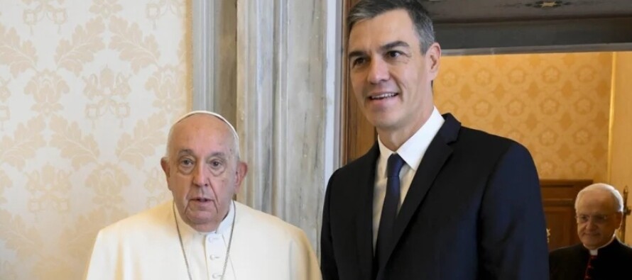 Папа Франциск встретился с испанским премьер-министром Педро Санчем