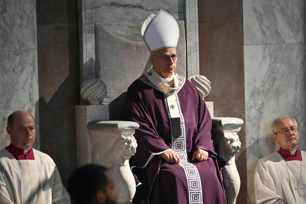 Pope expresses sorrow over world burning due to wars