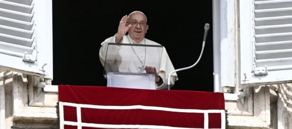 Папа Франциск отменил расписание из-за легкого гриппа
